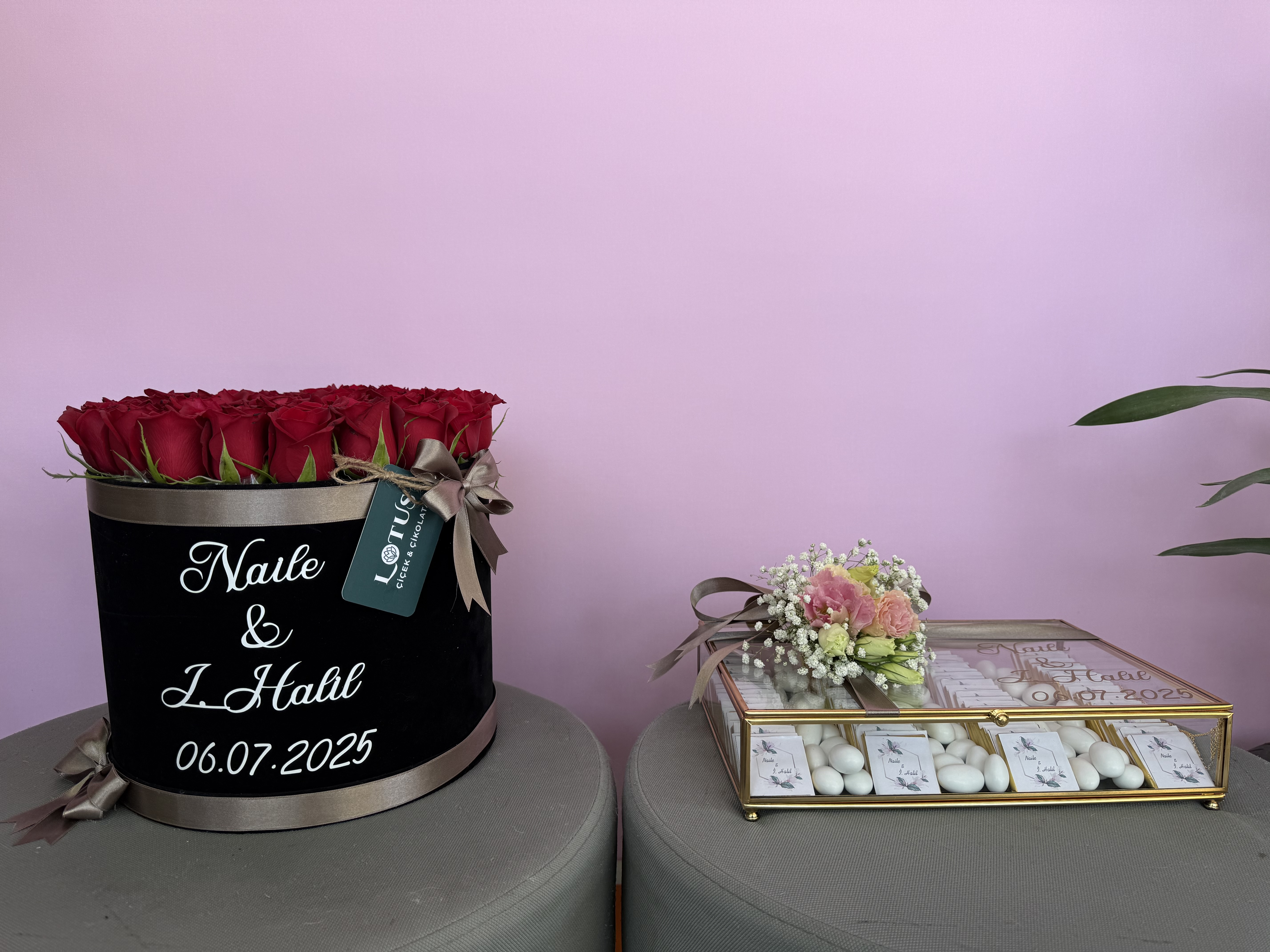 Kadife kutu gül  / cam sandık çikolata