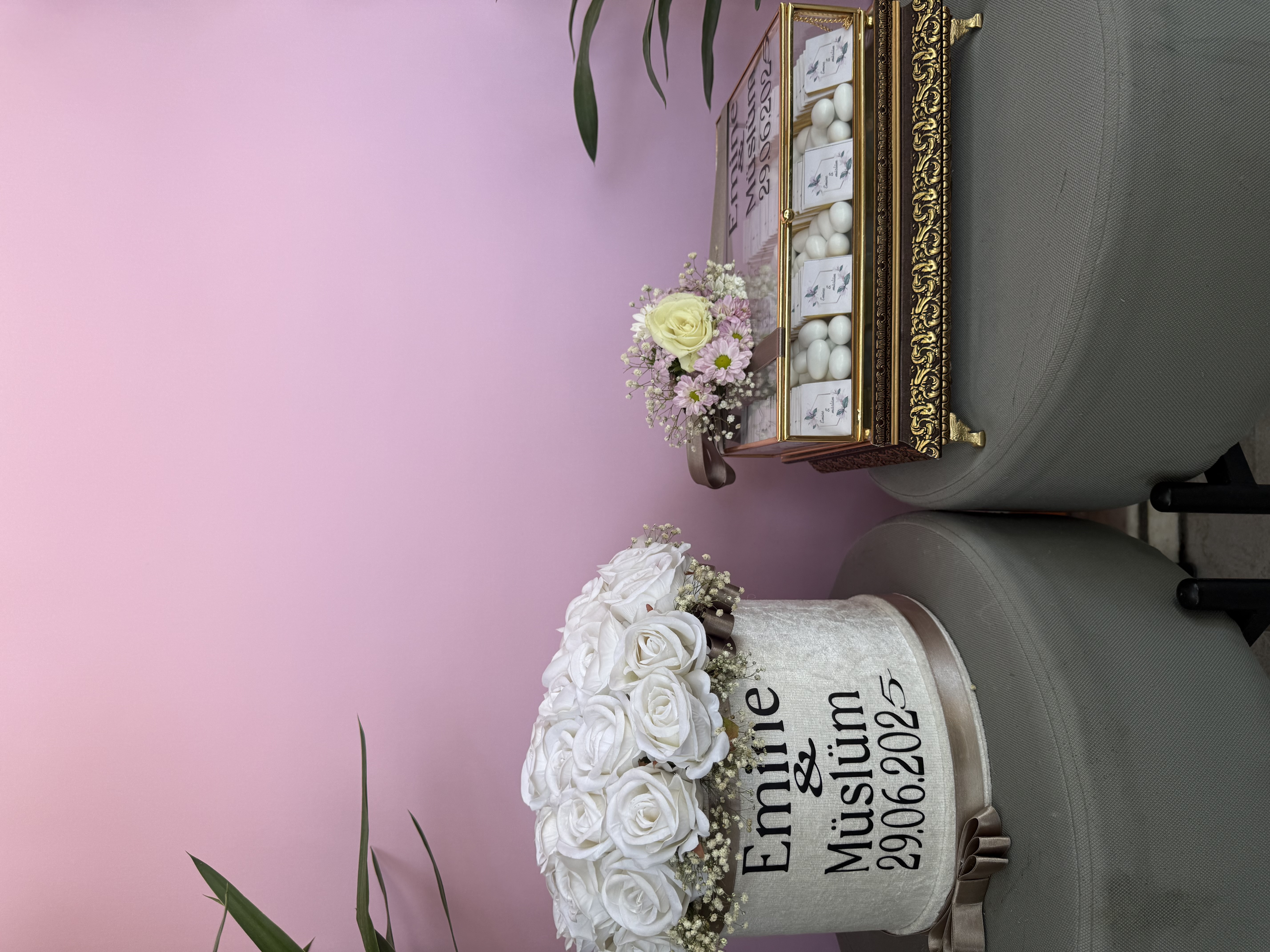 Kadife kutu kadife gül & cam sandık çikolata