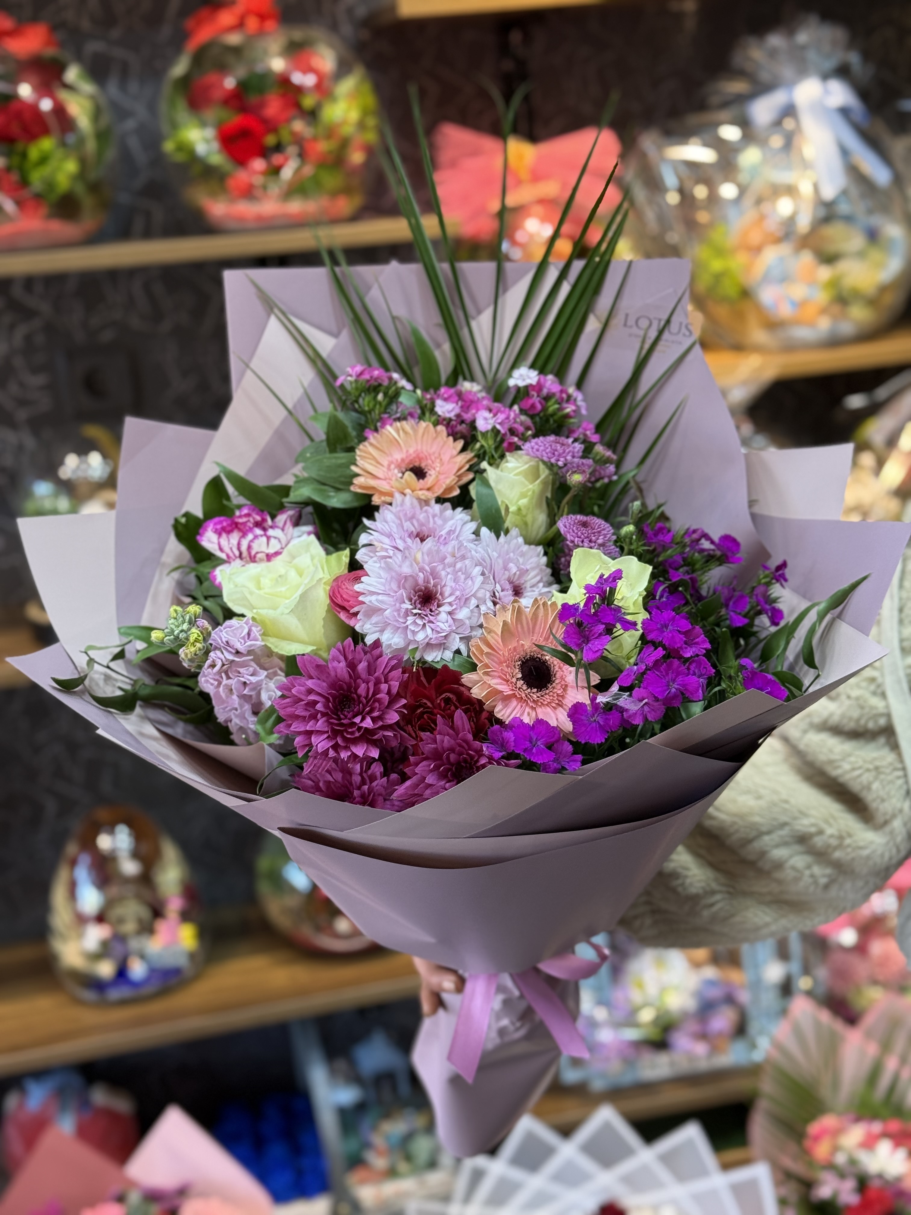 İthal güllü karışık buket