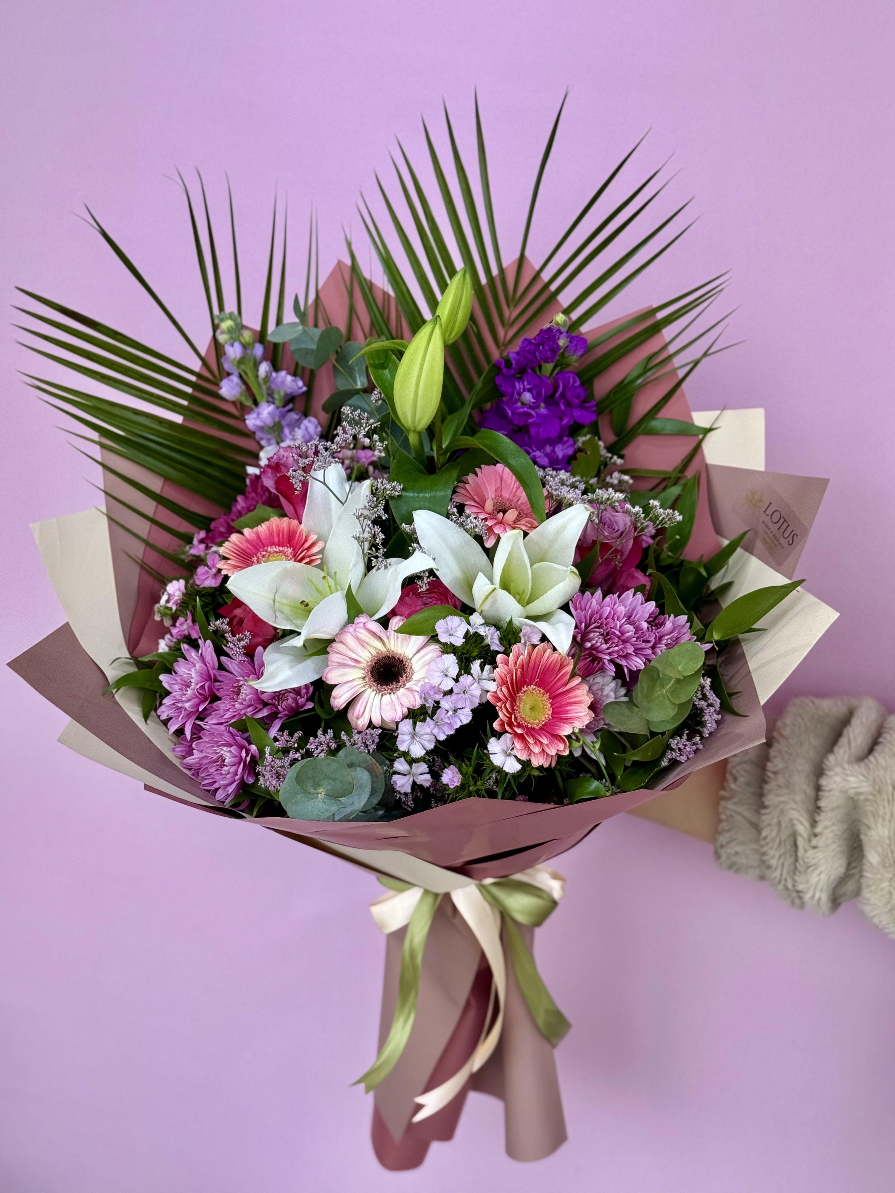 Lilyum ve karışık buket