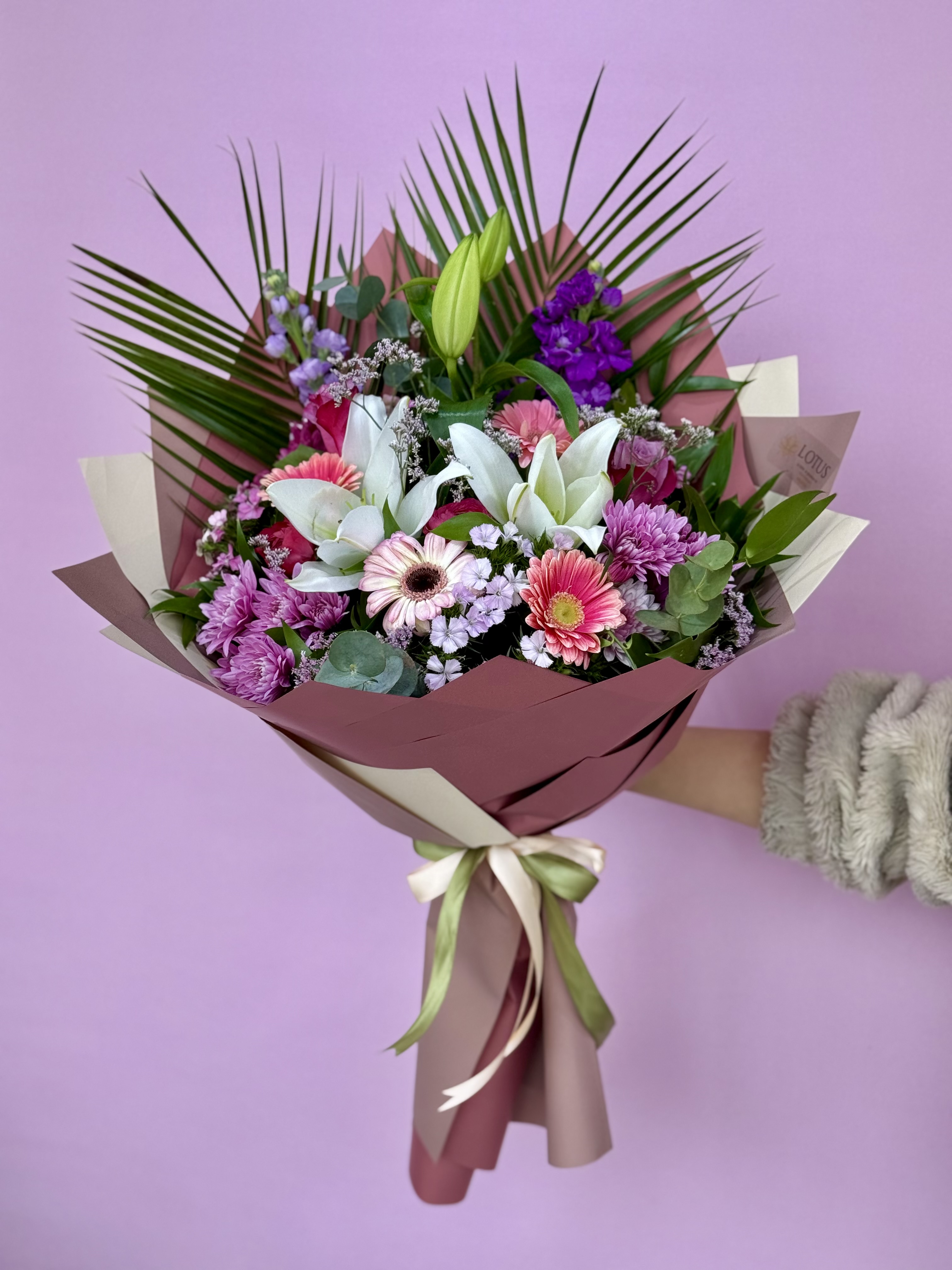 Lilyum ve karışık buket